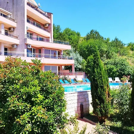 Apartment Green, Quiet And Beautiful 1 *