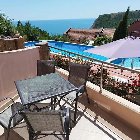Apartmán Green, Quiet And Beautiful 1 *