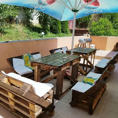 Green, Quiet And Beautiful 1 Apartment Kavarna