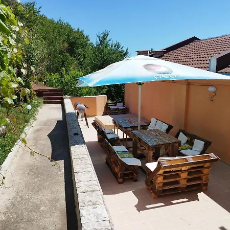 Apartmán Green, Quiet And Beautiful 1