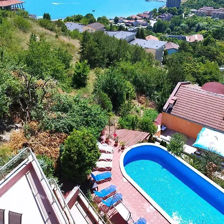 Apartment Green, Quiet And Beautiful 1 *