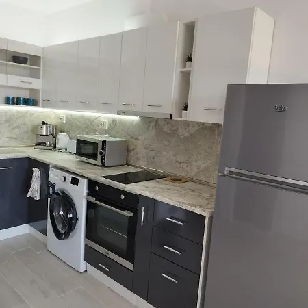 Green, Quiet And Beautiful 1 Apartment *