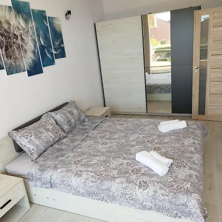 Apartment Green, Quiet And Beautiful 1 Kavarna